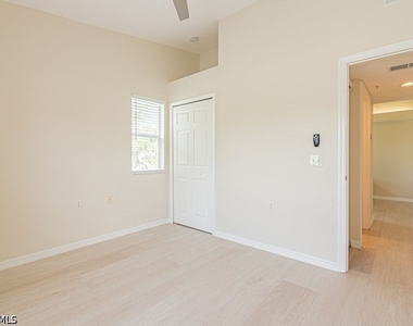 4985 Sandra Bay Drive - Photo Thumbnail 14