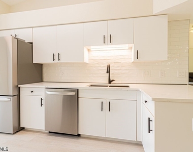4985 Sandra Bay Drive - Photo Thumbnail 6