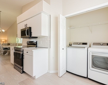 4985 Sandra Bay Drive - Photo Thumbnail 8