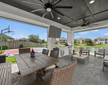 27506 Gardenview Point Court - Photo Thumbnail 31