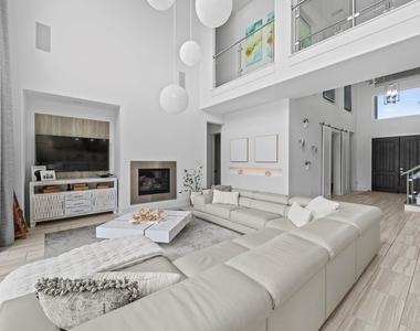 27506 Gardenview Point Court - Photo Thumbnail 4