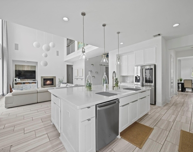 27506 Gardenview Point Court - Photo Thumbnail 15