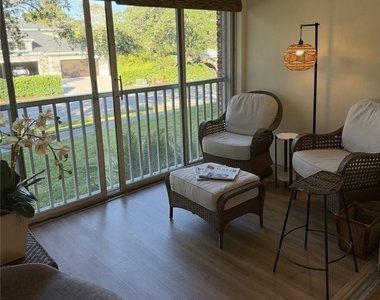 1900 Alamanda Drive - Photo Thumbnail 12