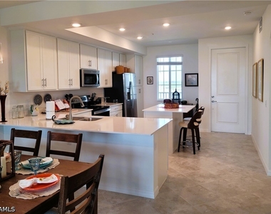 5835 Double Eagle Circle - Photo Thumbnail 7