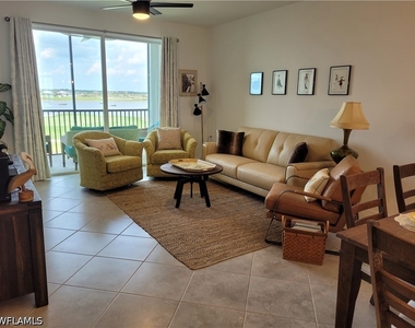 5835 Double Eagle Circle - Photo Thumbnail 4