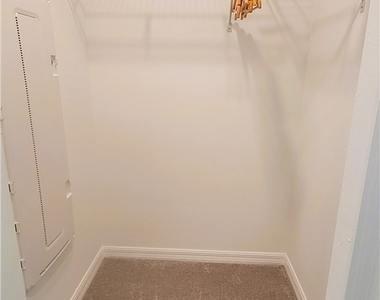 5835 Double Eagle Circle - Photo Thumbnail 13