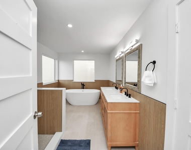 1111 E 27th Street Street - Photo Thumbnail 20