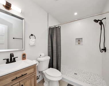 1111 E 27th Street Street - Photo Thumbnail 32