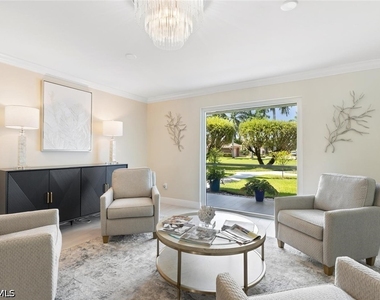 555 Park Shore Drive - Photo Thumbnail 11