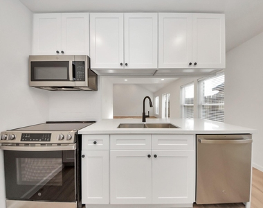 3305 Avenue R - Photo Thumbnail 5