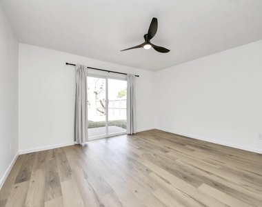 3305 Avenue R - Photo Thumbnail 9