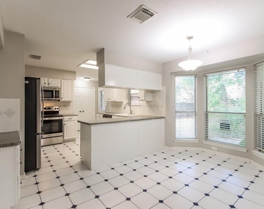20914 Lake Park Trail - Photo Thumbnail 3