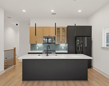9819 Turnbow Street - Photo Thumbnail 9