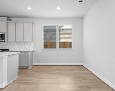 13155 Hidden Village Court - Photo Thumbnail 14