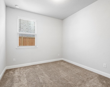 13155 Hidden Village Court - Photo Thumbnail 8