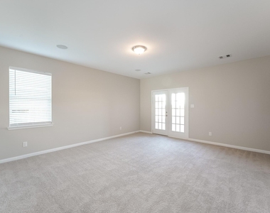 5026 Manor Stone Lane - Photo Thumbnail 3