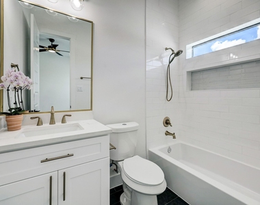 1303 E 27th Street - Photo Thumbnail 20