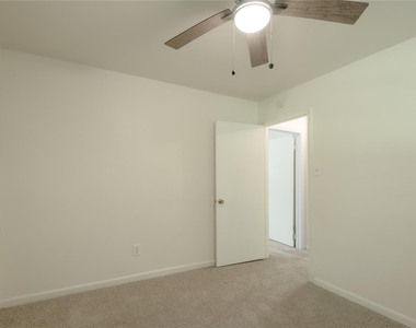 712 Cline Street - Photo Thumbnail 17