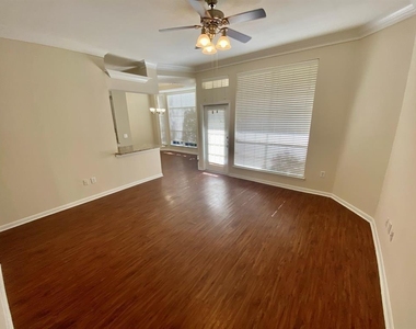 1901 Post Oak Park Drive - Photo Thumbnail 4