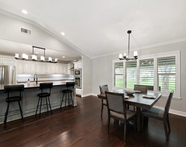 411 E Norris Street - Photo Thumbnail 8