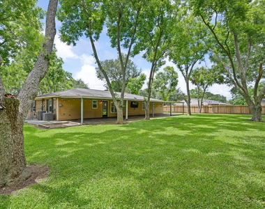 411 E Norris Street - Photo Thumbnail 20