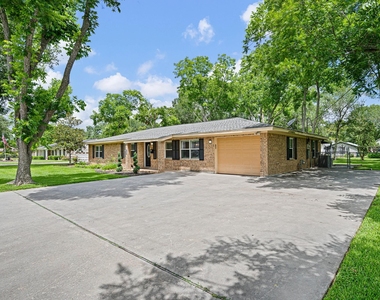 411 E Norris Street - Photo Thumbnail 2