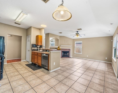 17935 Rose Hill Park Lane - Photo Thumbnail 9