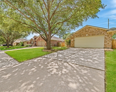 17935 Rose Hill Park Lane - Photo Thumbnail 1