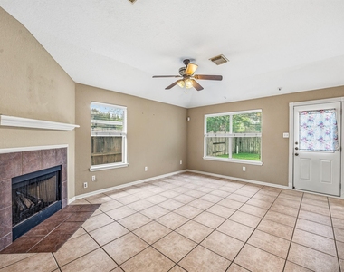 17935 Rose Hill Park Lane - Photo Thumbnail 6