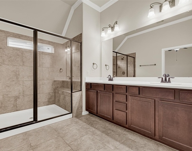 2414 Willow Fall Lane - Photo Thumbnail 13