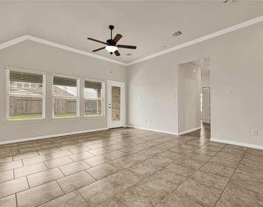 2414 Willow Fall Lane - Photo Thumbnail 10
