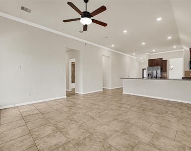 2414 Willow Fall Lane - Photo Thumbnail 8