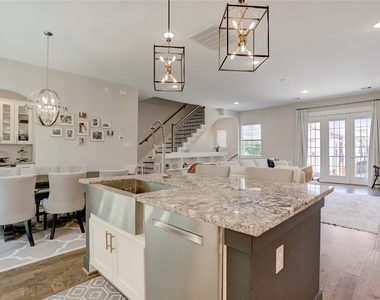4511 Maxie Street - Photo Thumbnail 10