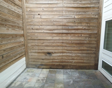 218 Stratford Street - Photo Thumbnail 29