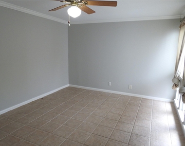 218 Stratford Street - Photo Thumbnail 17