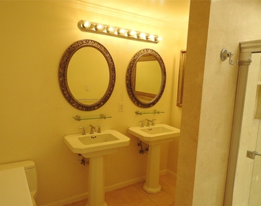 218 Stratford Street - Photo Thumbnail 18