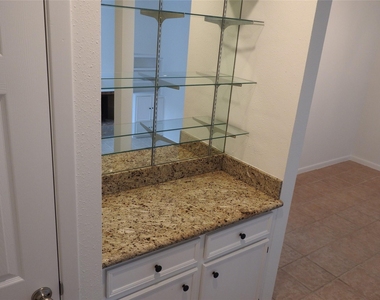 218 Stratford Street - Photo Thumbnail 11