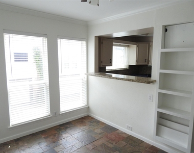 218 Stratford Street - Photo Thumbnail 14