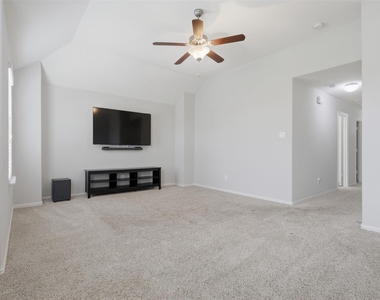 2244 Ivy Wall Drive - Photo Thumbnail 20