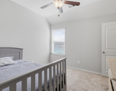 2244 Ivy Wall Drive - Photo Thumbnail 18