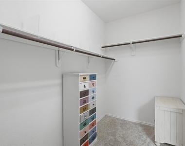 2244 Ivy Wall Drive - Photo Thumbnail 21