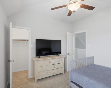 2244 Ivy Wall Drive - Photo Thumbnail 12