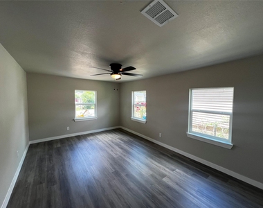 1801 Norlinda Street - Photo Thumbnail 10