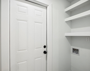 11615 Henley Drive - Photo Thumbnail 18
