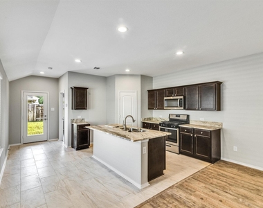 16831 Silent Pines Court - Photo Thumbnail 9