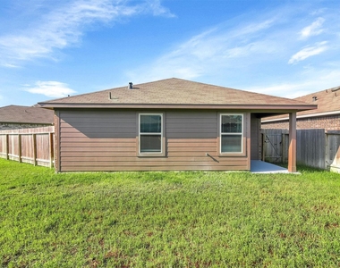 16831 Silent Pines Court - Photo Thumbnail 28