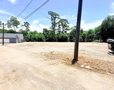 6910 John Ralston Road - Photo Thumbnail 7