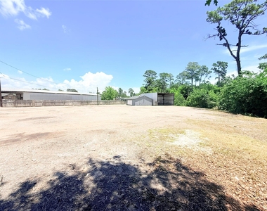 6910 John Ralston Road - Photo Thumbnail 6