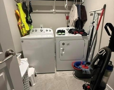 3907 Sparkman Lane - Photo Thumbnail 9