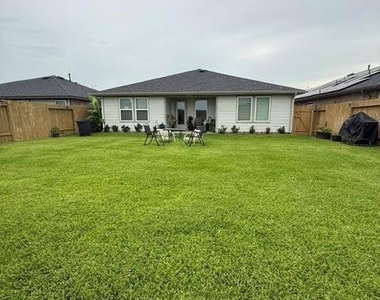 3907 Sparkman Lane - Photo Thumbnail 11